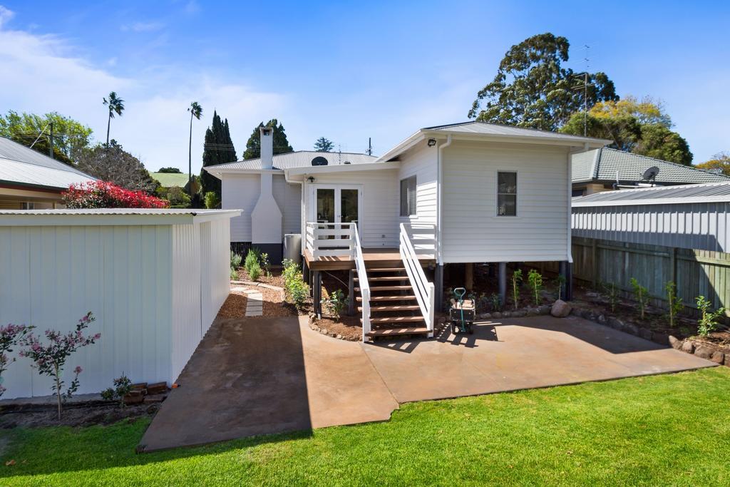 The Lighthouse Villa Toowoomba Exterior photo