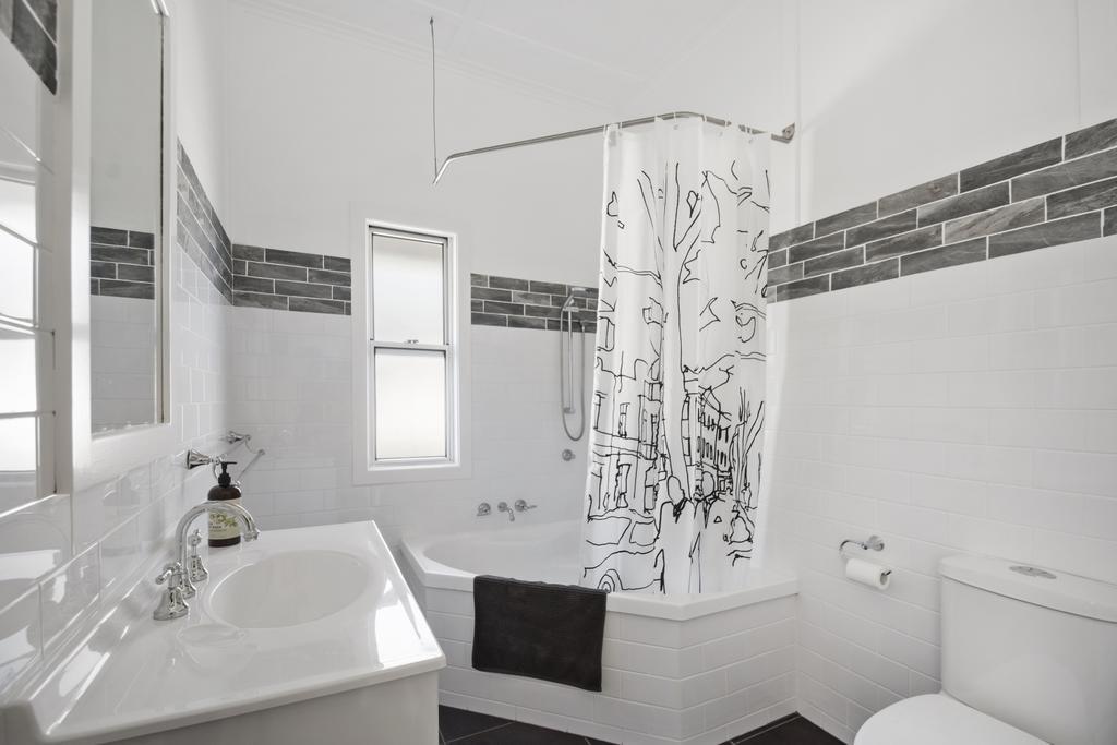 The Lighthouse Villa Toowoomba Exterior photo